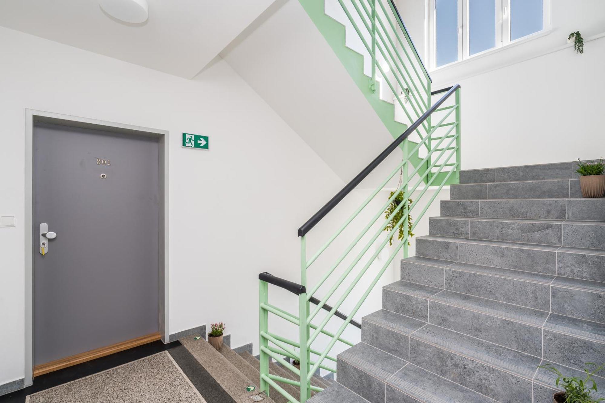 Perla Hradce 302 Apartment Hradec Králové Екстериор снимка